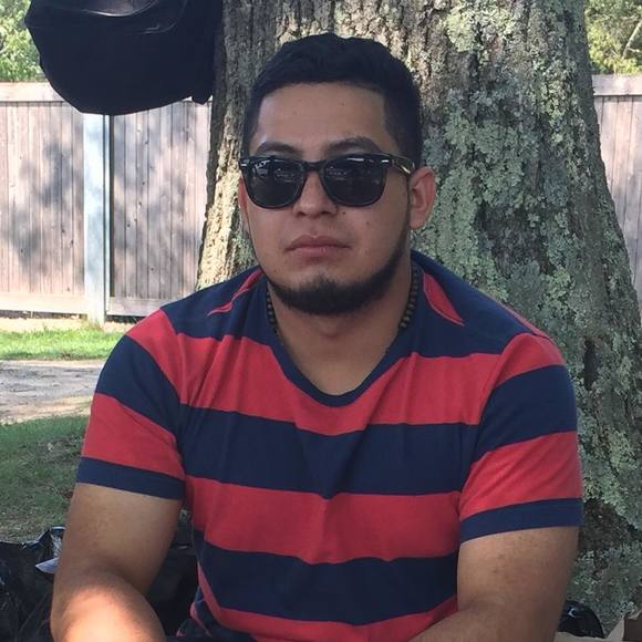 Meet your Posher, Alexis - Picture 1 of 1